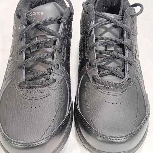 New Balance 577 SL2 WALKIBG SNEAKER  Black - Size 8.5  W 7M - Picture 2 of 9